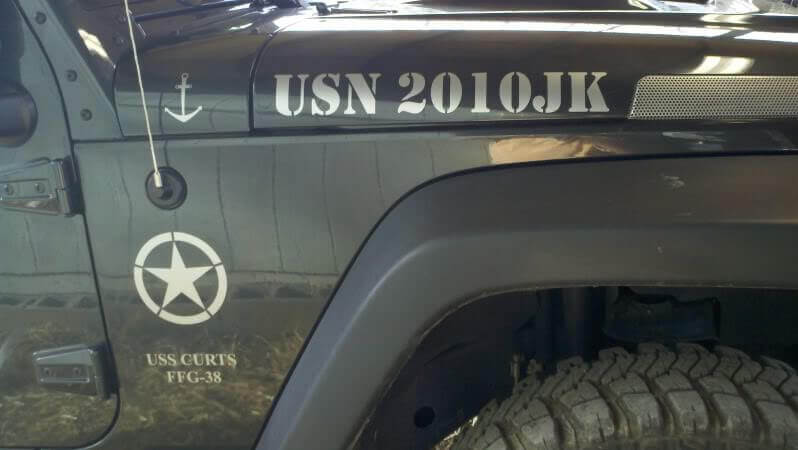 Kit di decalcomanie laterali in vinile militari USN USS Curts FFG-38 per Jeep Wrangler