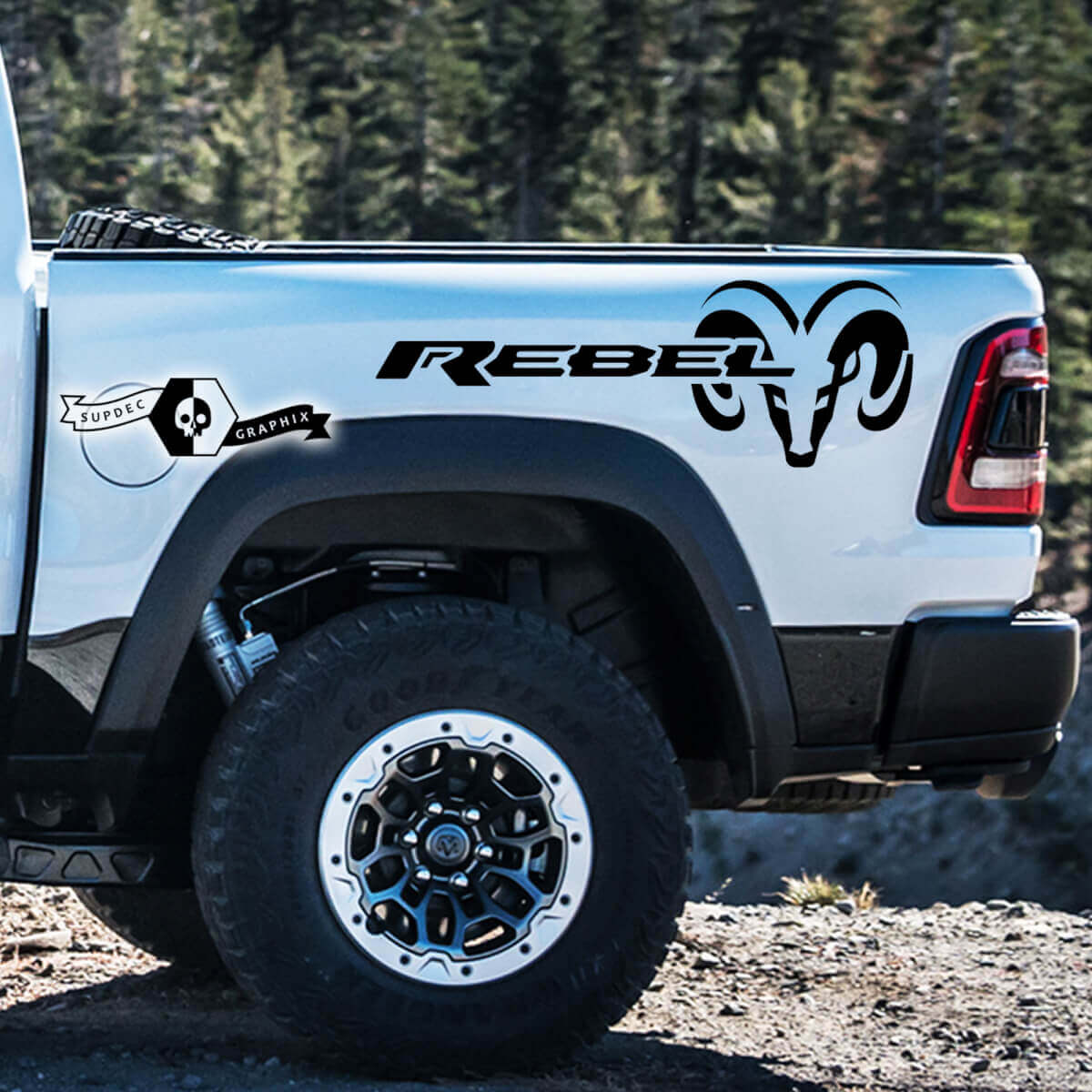 Adesivi Laterali in Vinile Stile TRX Rebel per Dodge Ram 1500
