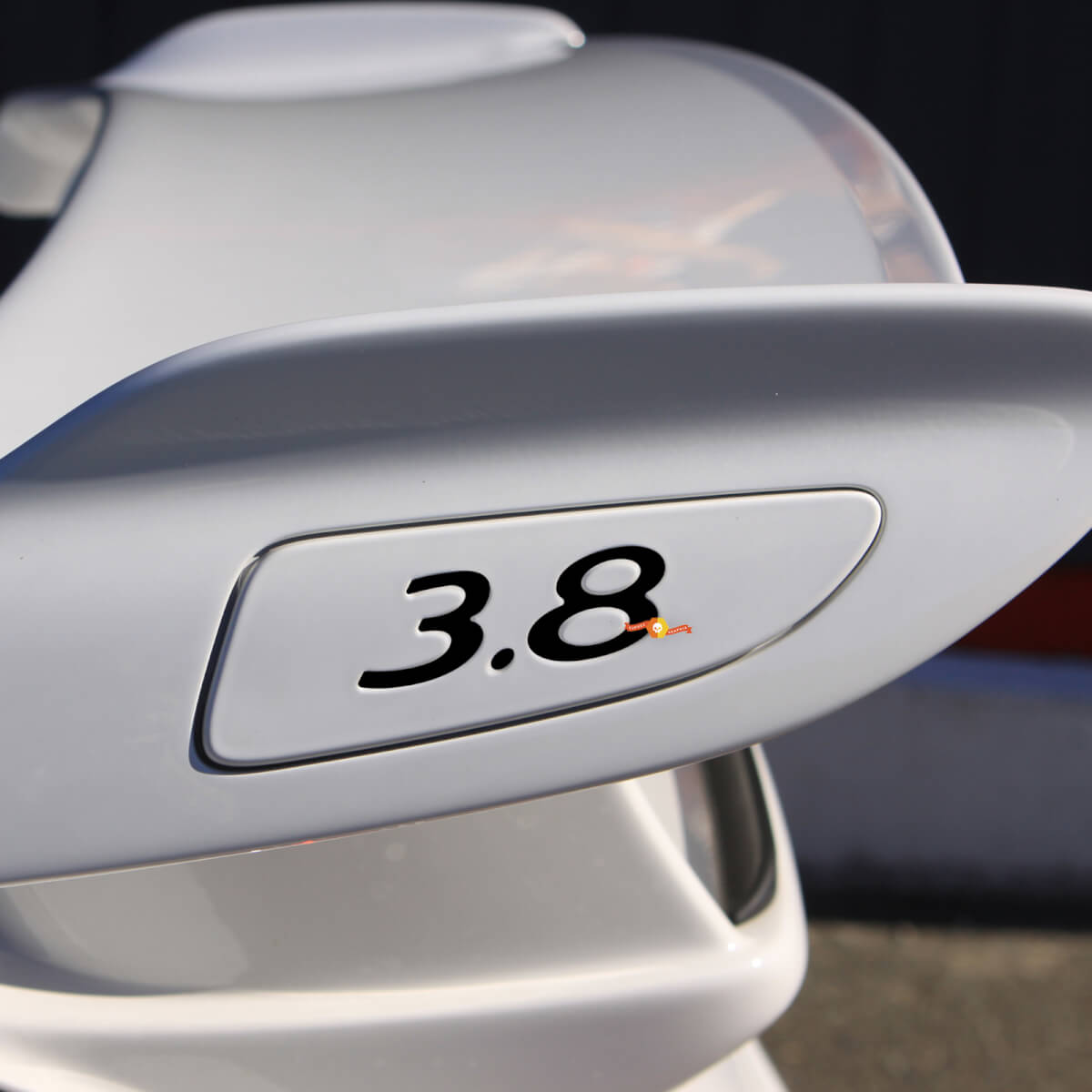 3.8 Adesivo decalcomania per inserti dell'ala posteriore per Porsche GT3
