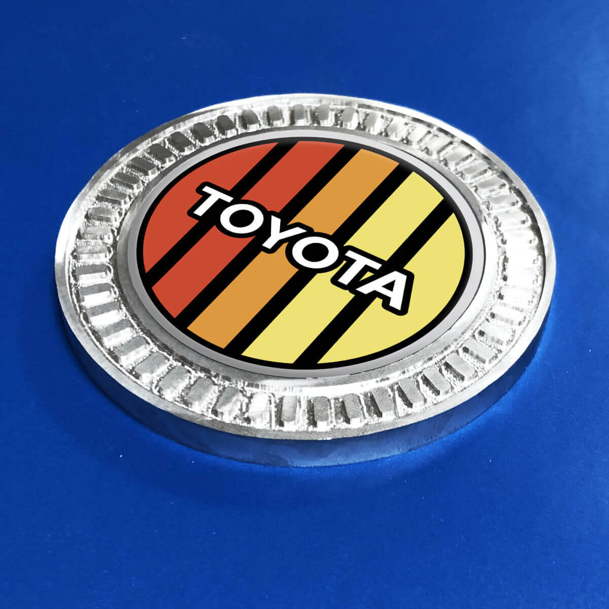 Distintivo 3D Toyota Vintage TRD Retro Heritage Racing Stripes Emblema in metallo e alluminio
