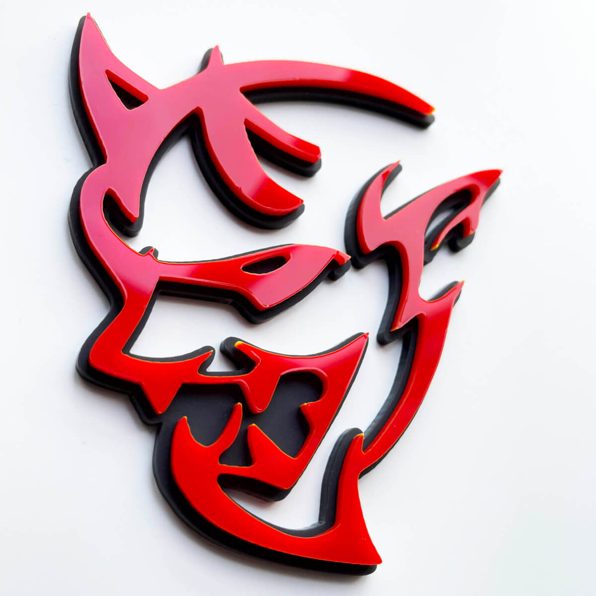 Distintivo 3D personalizzato Demone Dodge Charger Challenger logo Fender Badge Emblem Rosso vs Nero
