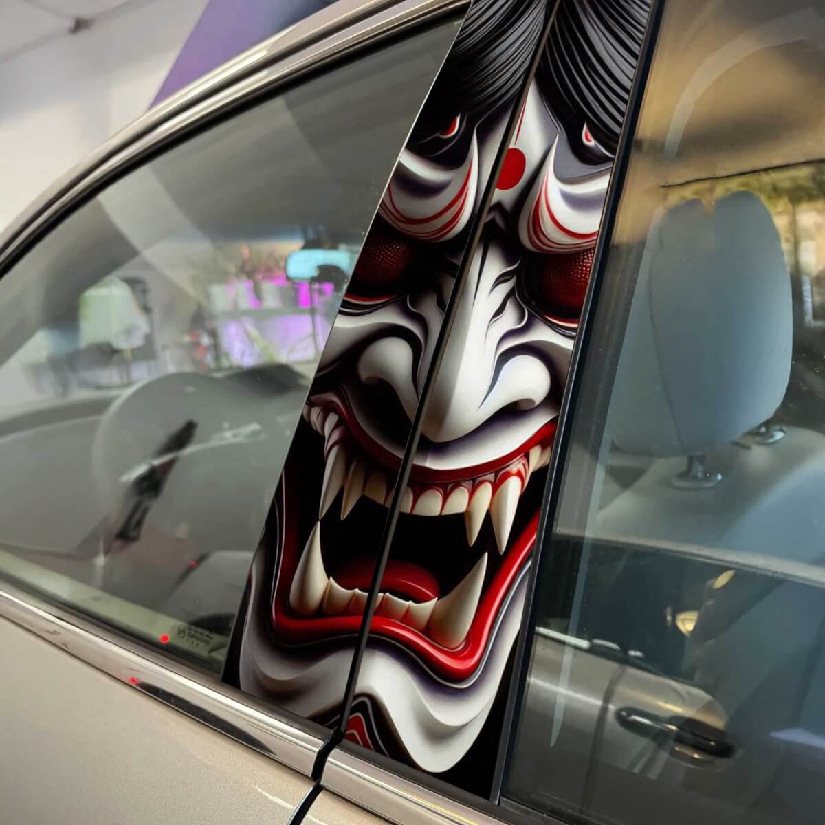 Maschera demoniaca giapponese Hannya Pillar Doors Car Decal Sticker Wrap Grafica personalizzata in vinile per lo styling del veicolo 2
