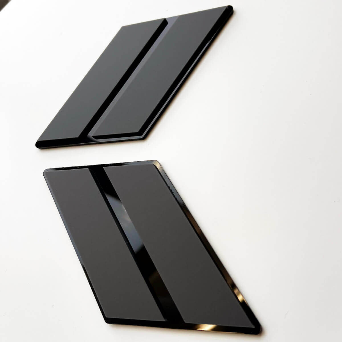 Distintivo 3D a Linee per Parafango e Portellone per Dodge R/T