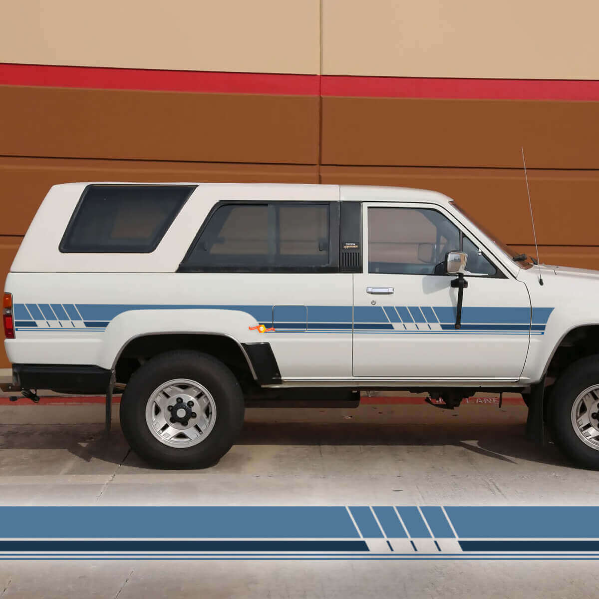 Adesivi in vinile a strisce laterali per Toyota 4Runner SR5 wagon d'epoca
