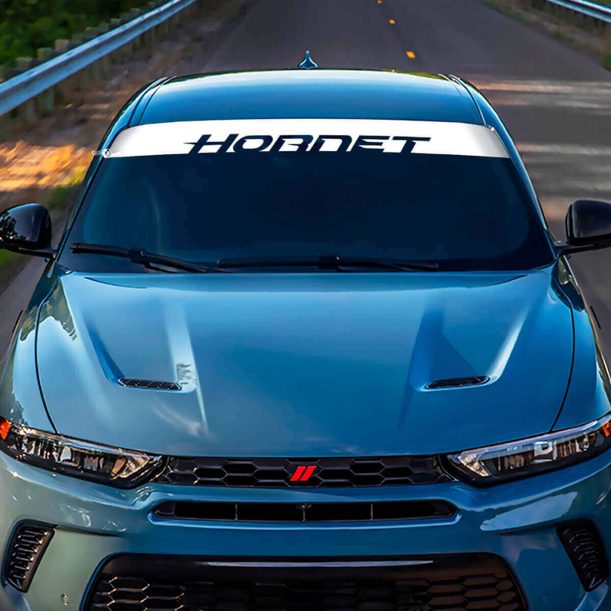 Adesivo in vinile con scritta del marchio per parabrezza 2 pezzi per Dodge Hornet