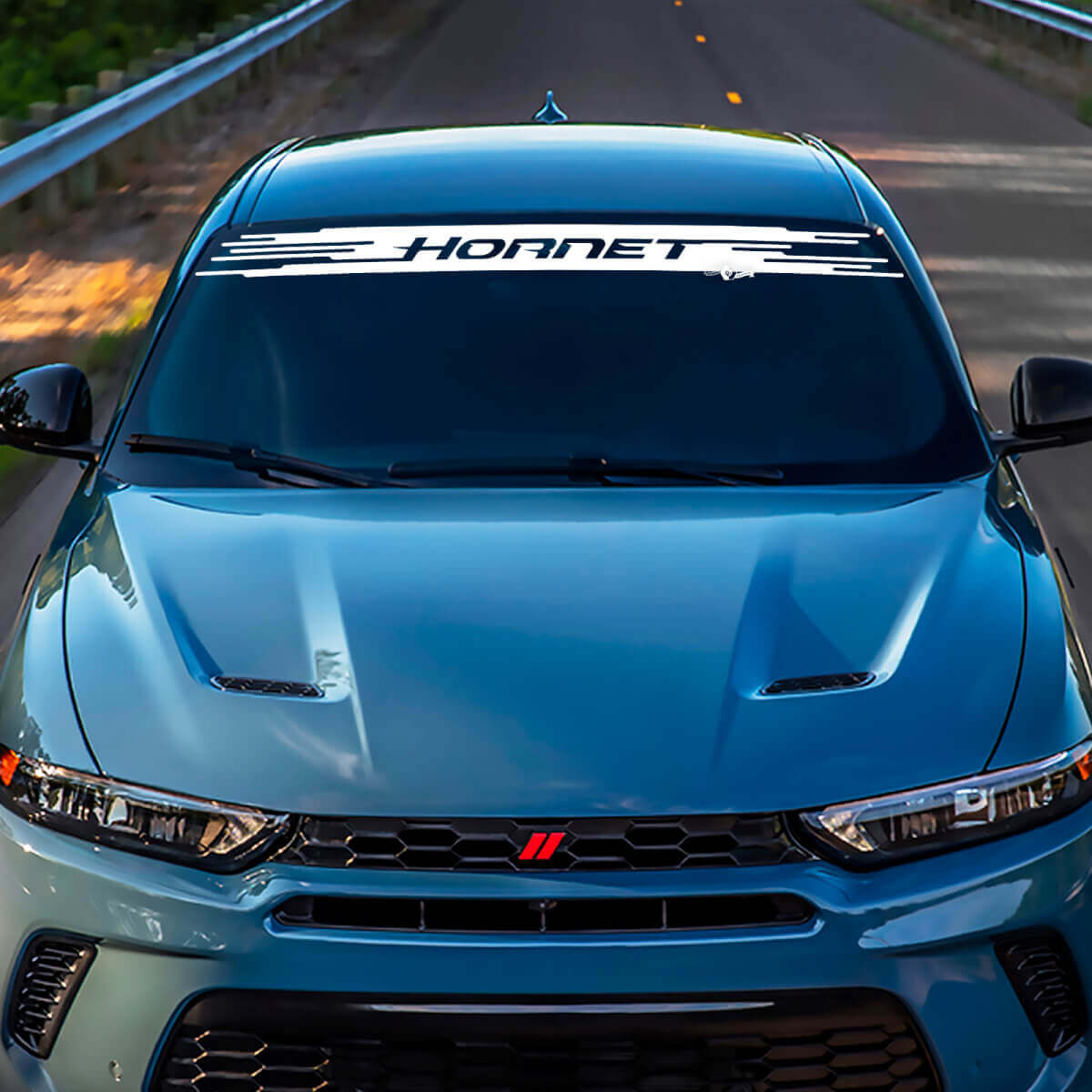 Adesivo per decalcomanie del banner a strisce di parabrezza - grafica in vinile personalizzata adatta a Dodge Hornet 2

