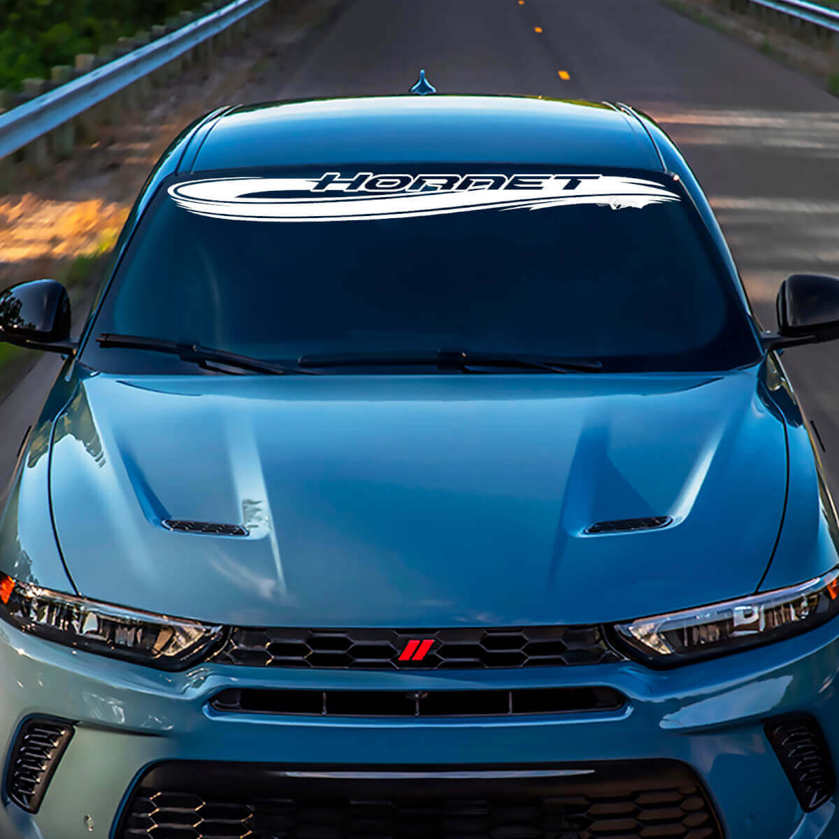 Striscia adesiva per parabrezza Hornet Wave - Adesivo decalcomania - Grafica in vinile personalizzata per Dodge Hornet
