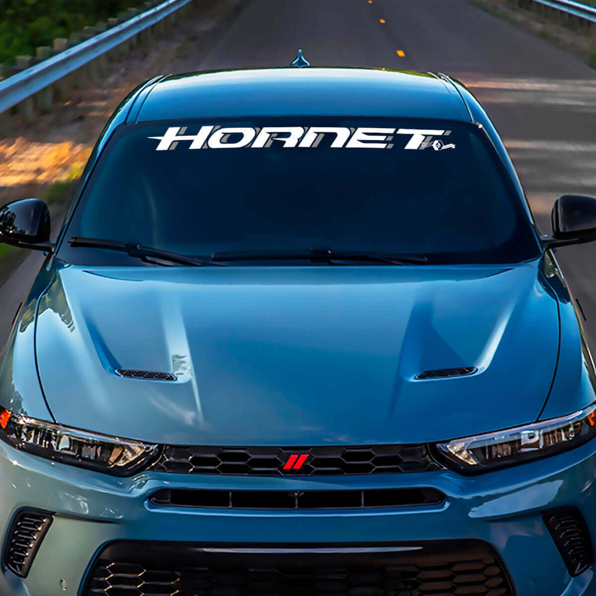 Striscia parasole per parabrezza - Adesivo grafico in vinile personalizzato adatto a Dodge Hornet 5
