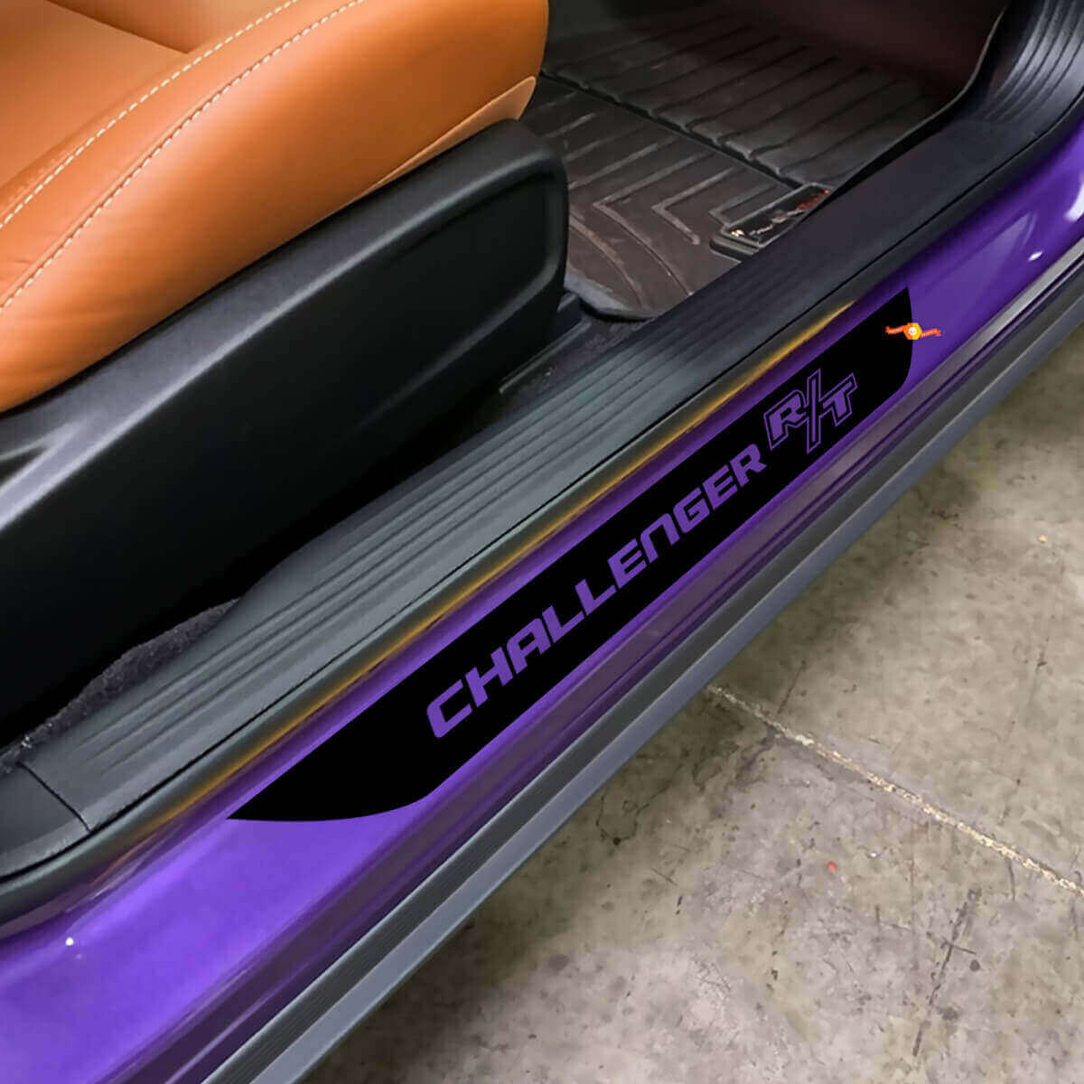 Adesivi in vinile per soglia porta con scritte per Dodge Challenger