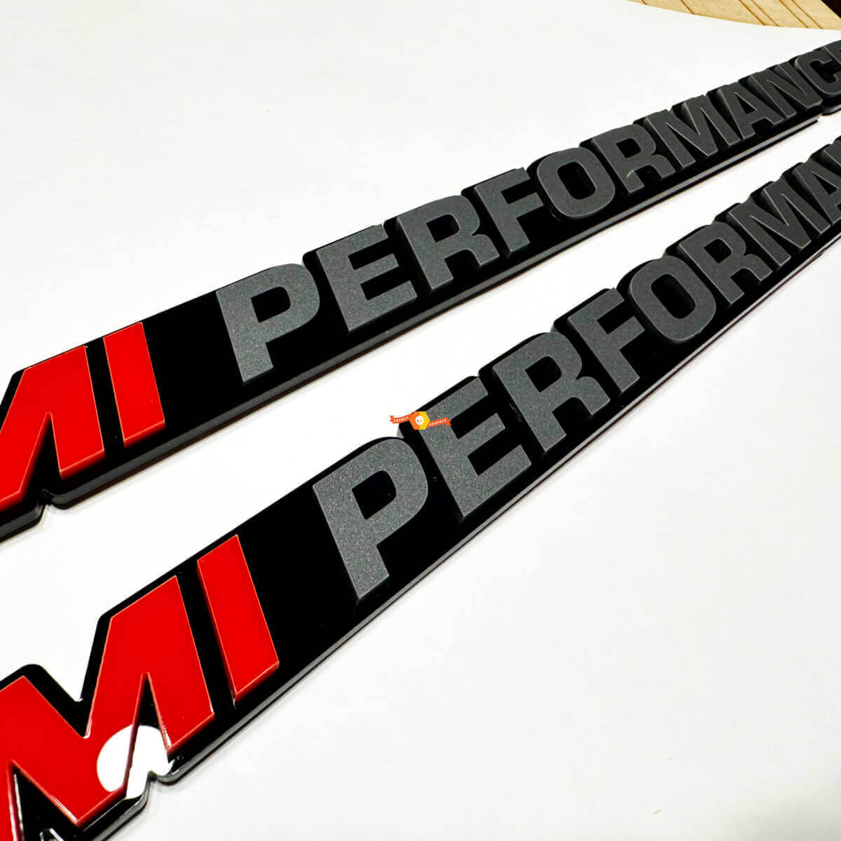 Distintivo Prestazioni Personalizzato 3D per Auto e Camion
