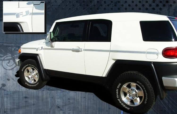 Le strisce Toyota FJ Cruiser sono compatibili con gli anni 2009, 2010, 2011 e 2012.
