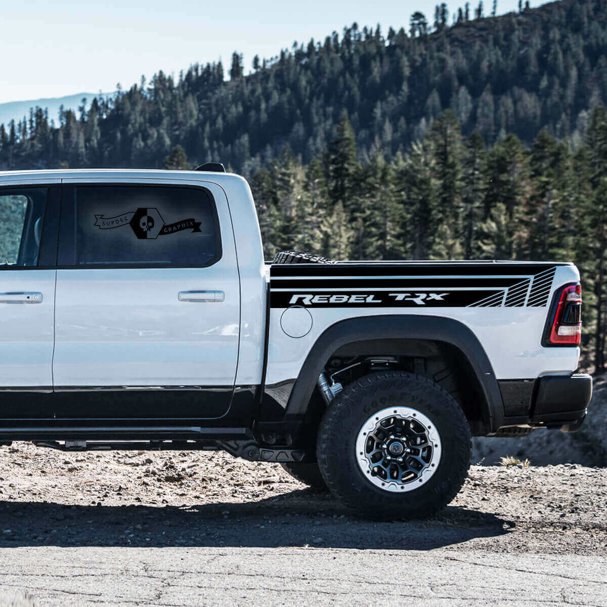 Kit Adesivi Strip Laterali in Vinile TRX Rebel per Dodge Ram Rebel 2021+