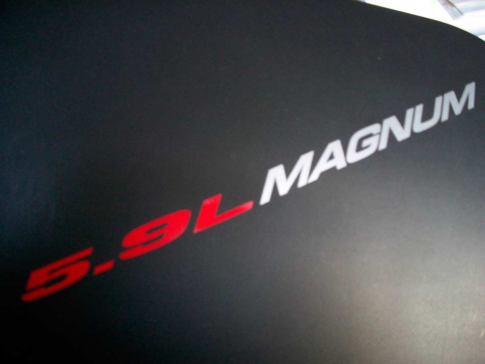 5.9L Magnum - Decals Appellaio Fender Fender Tailgate Emblem Style Logo 360 CI V8