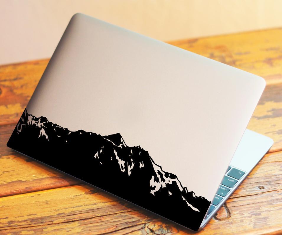L'adesivo decalcomania in vinile per laptop Montagne si adatta a MacBook Pro da 13 pollici o personalizza
