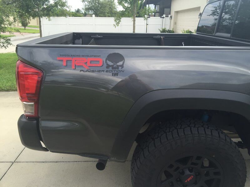 2 - TRD Punisher EDITION Truck Car Sticker Decal 2 colori - Vinile adesivo Vinile per esterni
