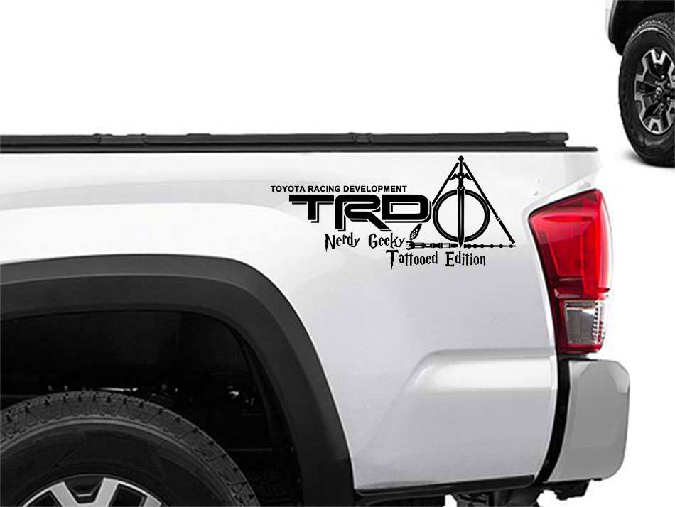 Toyota Racing Development TRD Nerdy Geeky Tattooed Edition Edizione 4x4 Letto Lato Decalcomanie grafiche Adesivi
