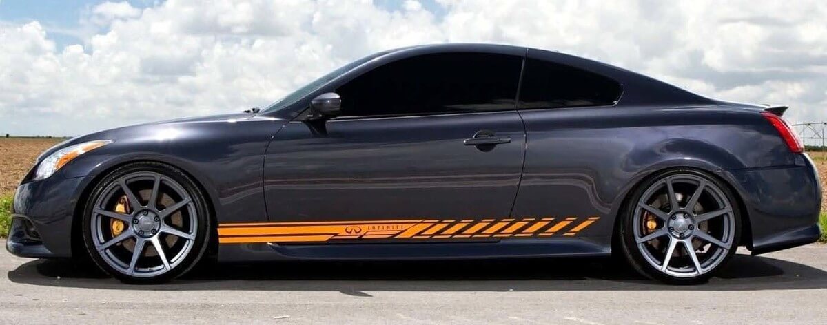 Kit adesivi in vinile con strisce laterali racing per INFINITI G35 G37