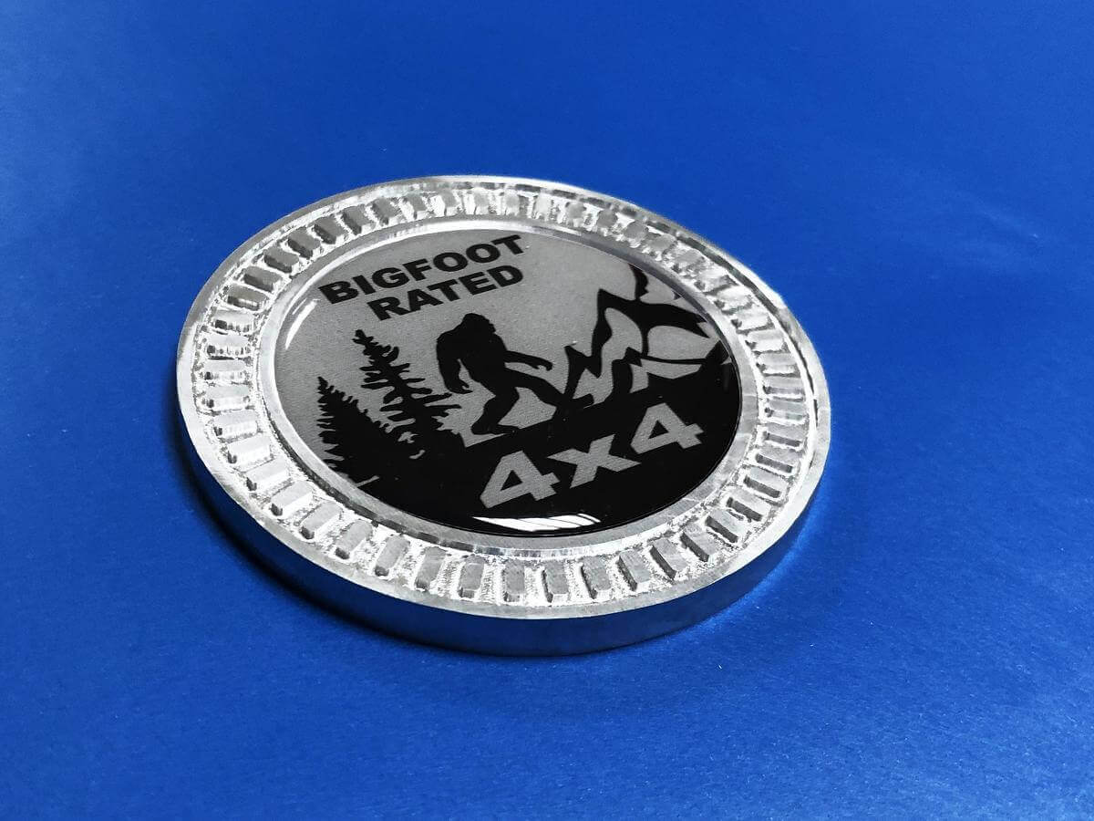 Bigfoot Valutato 4x4 Emblema in Metallo in Alluminio per Pianale Adesivo in Vinile per Jeep Wrangler