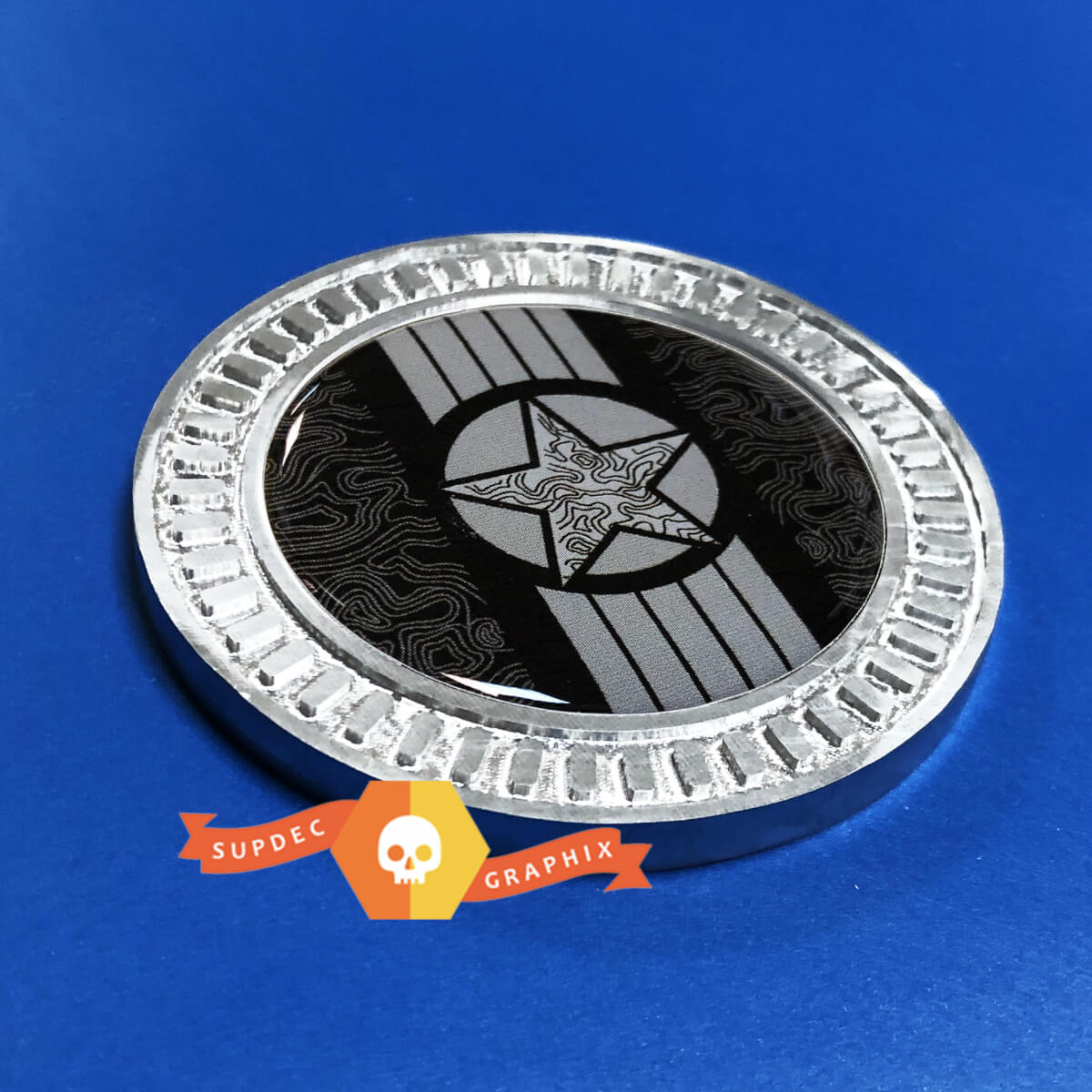 Distintivo 3D Stella militare con linee topografiche Emblema laterale del letto in metallo e alluminio per Jeep Wrangler JL JK YJ TJ
