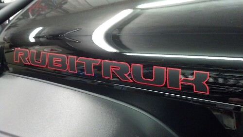 Set di Adesivi Laterali in Vinile Rubitruk per Cofano Jeep Wrangler