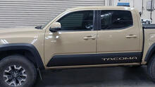 Coppia di adesivi in vinile laterali per pannelli rocciosi TRD Tacoma adatti a Toyota Tacoma Tundra di tutti gli anni
 2