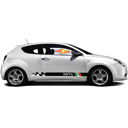 Coppia di adesivi in vinile Stickers Grafica laterale Alfa Romeo Rocker Panel MITO bandiera Italia 2022
