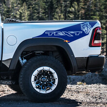 TEXT Wildcat Solid Bed Sweep Pair Hellcat Style Fiancata cassone Adesivo in vinile per Dodge Ram 1500_3