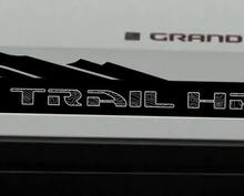 Coppia Jeep Grand Cherokee SRT TrackHawk o Trailhawk Pannello oscillante laterale Montagna Mappa topografica Logo Vinile Adesivo Decalcomania Grafica
 2