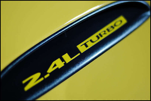 Adesivo Vinile Contorno Presa d'Aria Cofano 2.4L Turbo Neon SRT-4