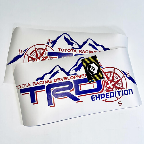 Edizione TRD Expedition del lato del cassone con adesivi grafici adesivi con bussola
