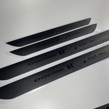 4 adesivi in ​​vinile per davanzale della porta del 100° anniversario di Dodge Challenger
 3