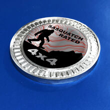 Badge 3D Sasquatch Montagne classificate Linee topografiche Emblema in metallo e alluminio
 2