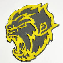 Angry Yeti Sasquatch Bigfoot Distintivo 3D Emblema distintivo giallo lucido vs grigio Fender
 2