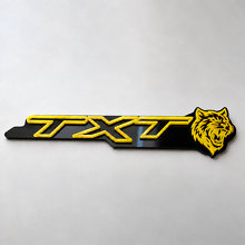 SRT Style Black Yellow Custom TXT Cat 3D — Emblema (parafango)_4