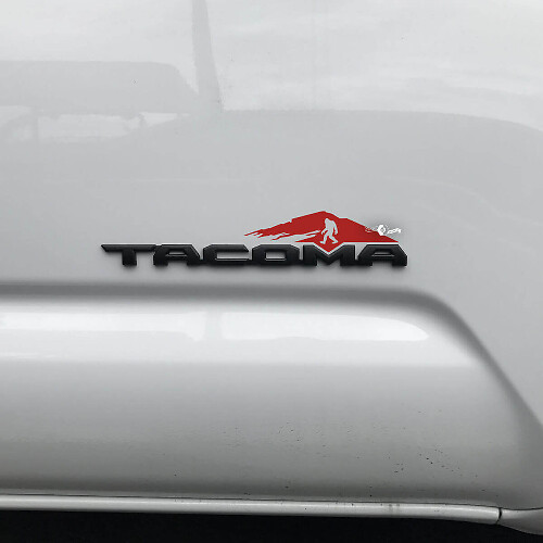 Adesivo Vinile Sovrapposto Distintivo Mountain Bigfoot per Toyota Tacoma