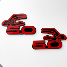Stemma 3D per stemma parafango COYOTE 5.0 nero vs rosso
 4