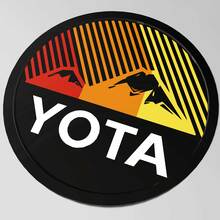 Emblema distintivo parafango Yota Toyota Heritage Stripes Mountains
 2