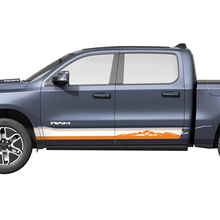 Pannello laterale a bilanciere porte strisce montagne per Dodge RAM 1500 REV decalcomanie in vinile adesivi grafica
 2