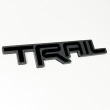 Badge 3D TRAIL – Emblema personalizzato per badge sulla griglia anteriore del portellone posteriore del parafango per Toyota TRD 2
 2