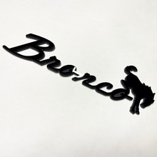 BRONCO FENDER BADGES EMBLEGGIO DI PAIEGATE EMBLEGGIO 3D BADGE GRIGIO VS NERO
 4