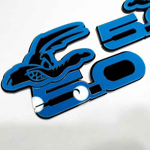 Coyote 5.0 BADGI FENDER EMBLEGGIO BADGE 3D NERO VS BLU
 1