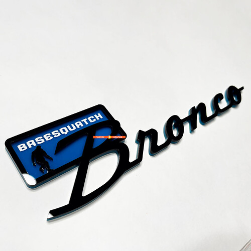 BRONCO Sasquatch Fender Badges Emblema del portellone emblema 3D Black Vs Blue
