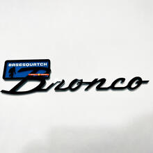 BRONCO Sasquatch Fender Badges Emblema del portellone emblema 3D Black Vs Blue
 2