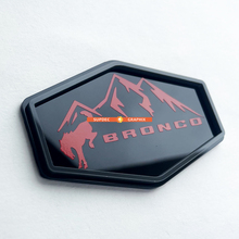 BRONCO MONTAGNE EDIZIONE BADGI FENDER EMBLEGGIO DA CONSEGNO 3D
 4