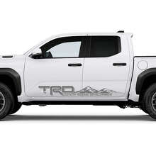 Adesivi con scritta TRD Off Road Montagne per pannelli laterali Rocker per Toyota Tacoma 2