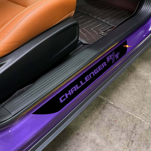 Adesivi in vinile per soglia porta con scritte per Dodge Challenger