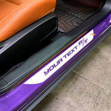 Strisce Adesive in Vinile per Battitacco con Lettering Personalizzato R/T per Dodge Challenger_2
