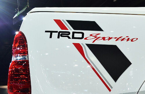 Kit Adesivi Laterali Posteriori TRD Sportivo per Toyota Hilux Vigo SR5 2005-2014