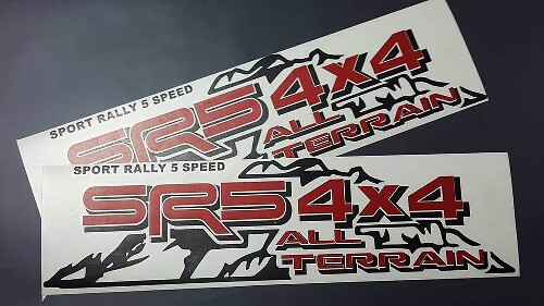 Set di Adesivi in Vinile Toyota SR5 4x4 All Terrain Mountain Side