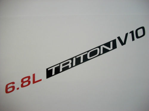 6-8L-Triton-V10-coppia-decal-cofano-adesivo-stemma-Ford-F250-F350-SD-Excursion